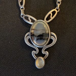 Necklace with pendant/ brooch